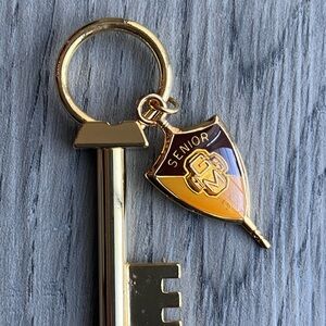 NEW-Vintage Governor Mifflin Key Chain
